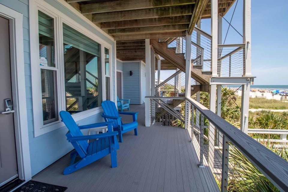 La Playa Apartment in Folly Beach