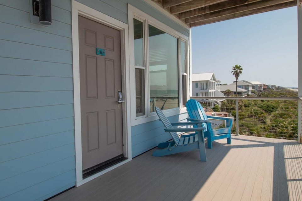 Little Peace of Heaven Apartment in Folly Beach