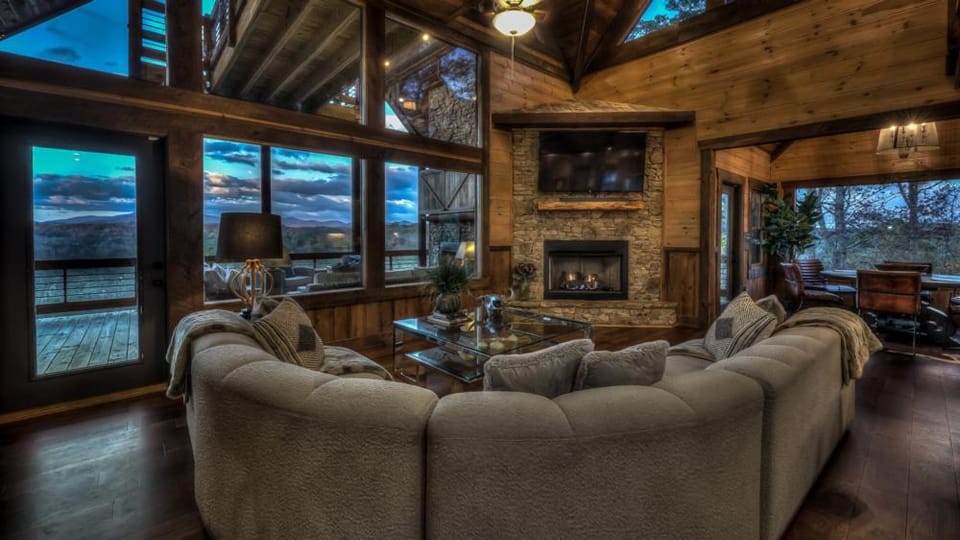 Privacy Peak House in Georgia