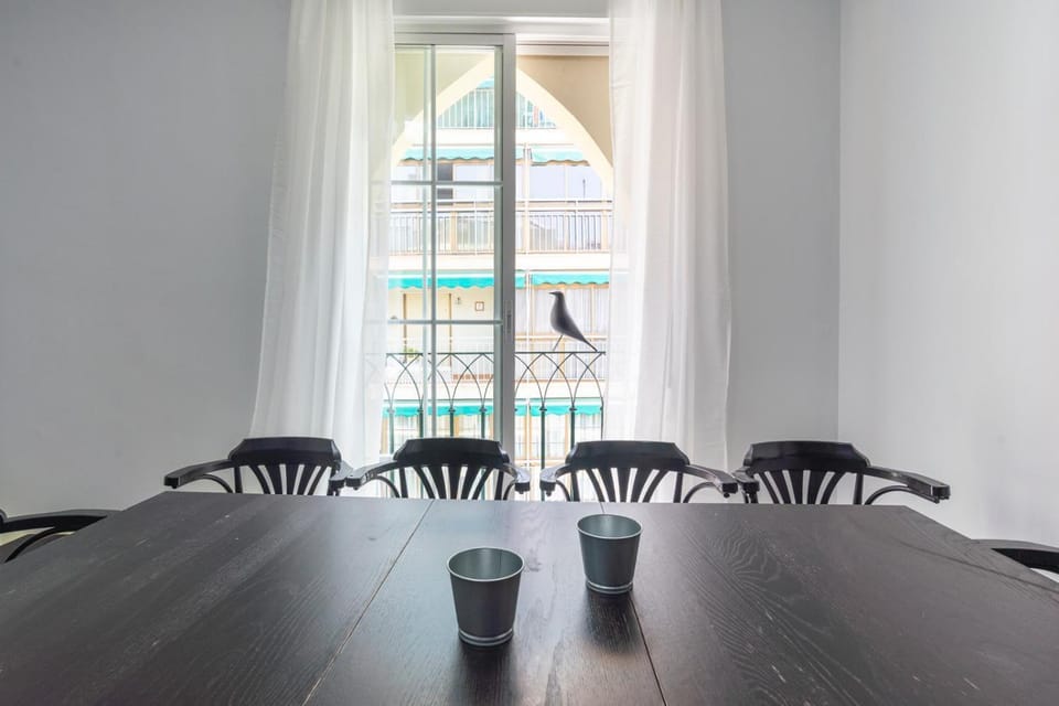 New broad GR2- XXL flat in Málaga Center for big groups Apartment in Malaga