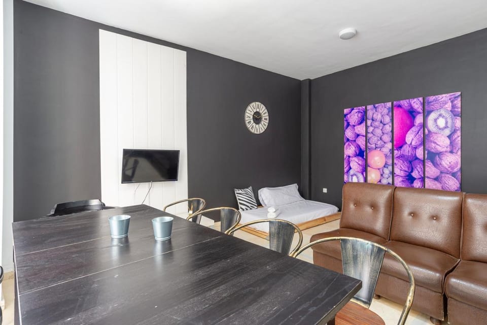 New broad GR2- XXL flat in Málaga Center for big groups Apartment in Malaga