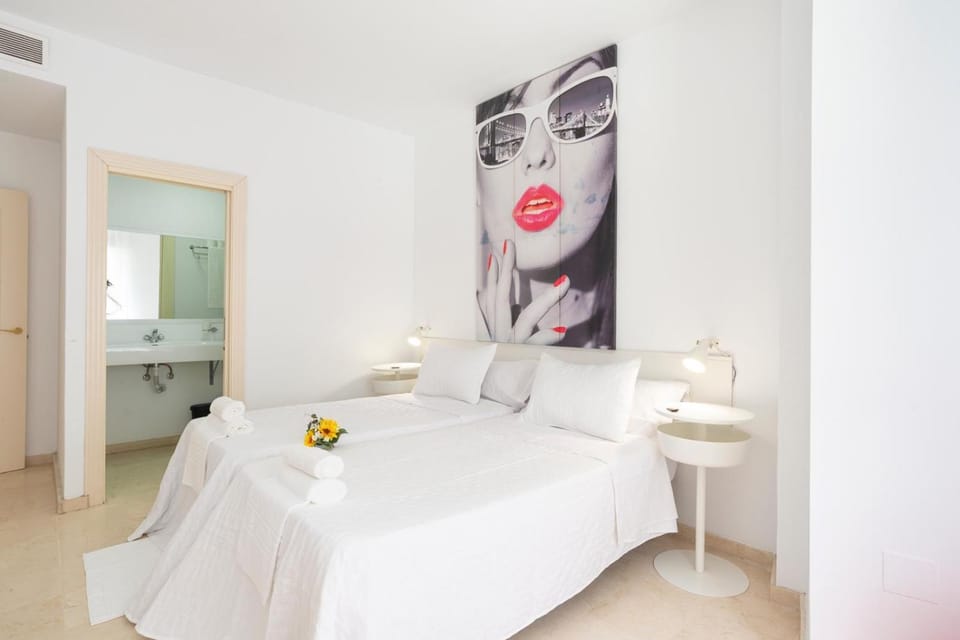 New GR1-flat XL in Málaga Center for big families Apartment in Malaga