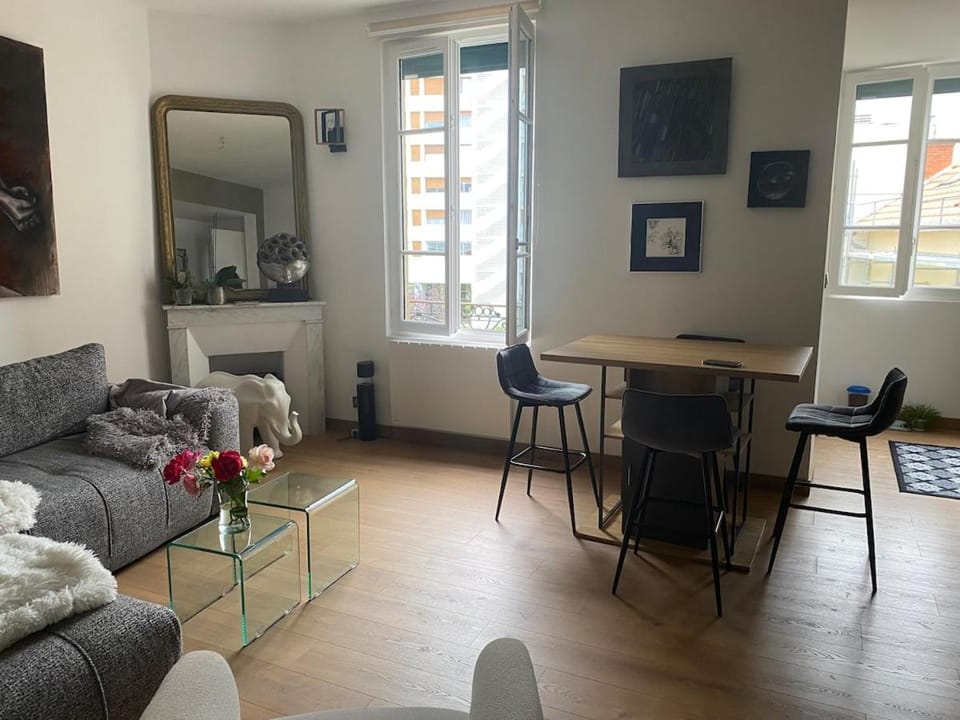 Charmant appartement quartier des thermes Apartment in Auvergne-Rhône-Alpes
