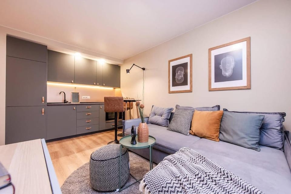 Kitchen or kitchenette, Living room, Seating area