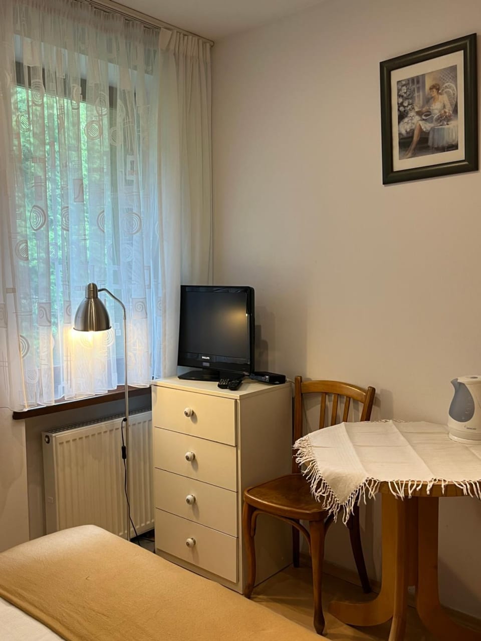 TV and multimedia, Photo of the whole room, hair dresser
