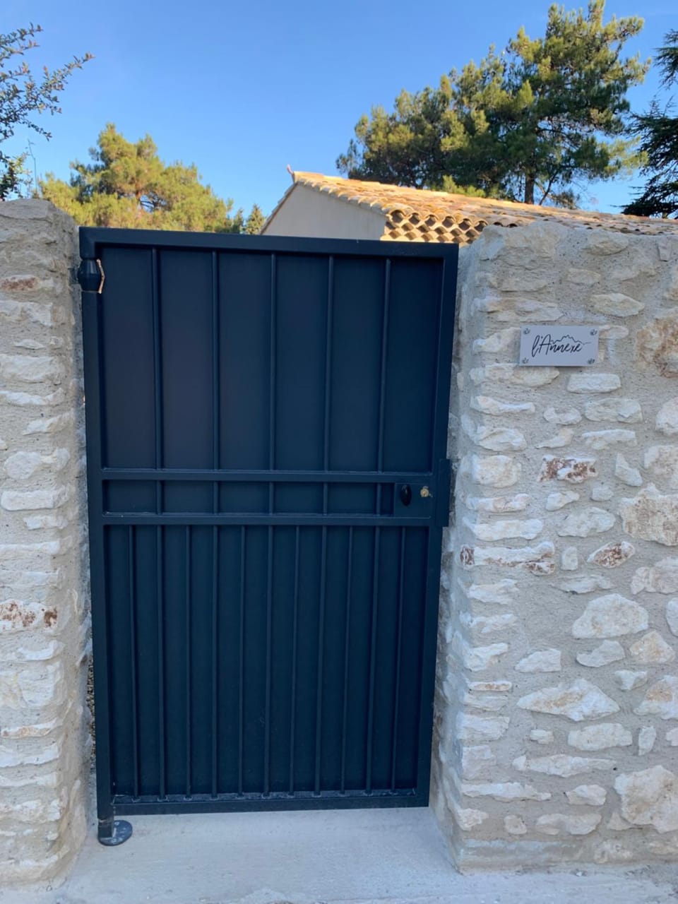 Facade/entrance, Day