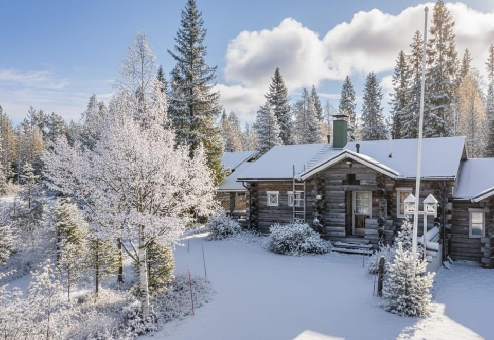 Property building, Facade/entrance, Winter