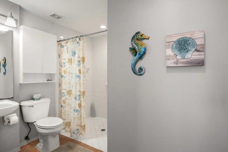 Palm Harbor #602 by Sun Palace Vacations Apartment in Estero Island