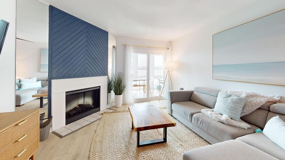 Salty Sunset Apartment in Folly Beach