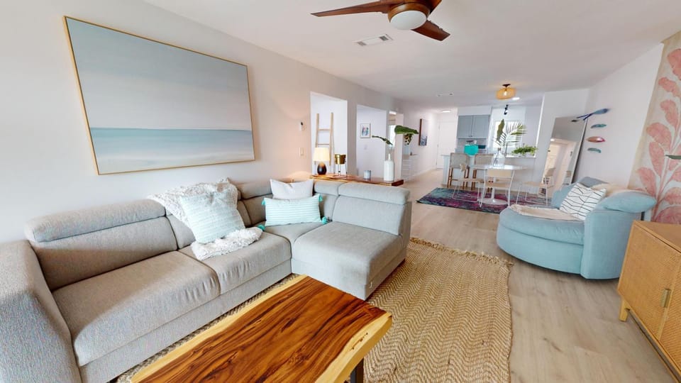 Salty Sunset Apartment in Folly Beach