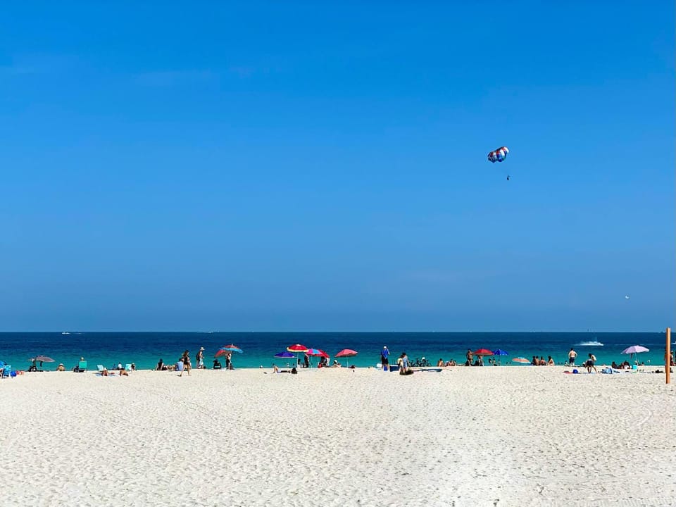 Neighbourhood, Beach