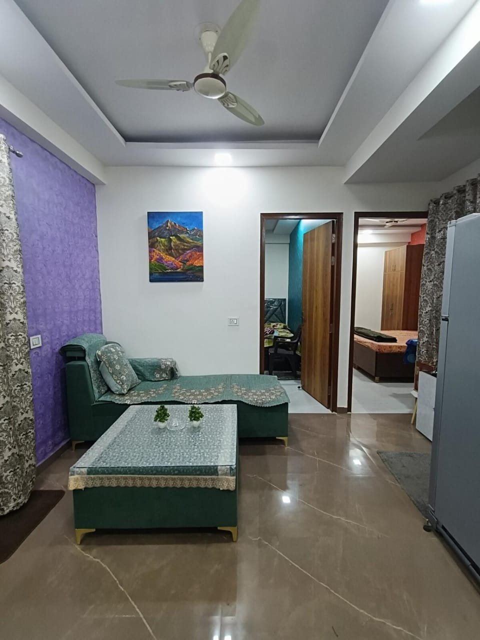 HomelyStay Apartment in Noida
