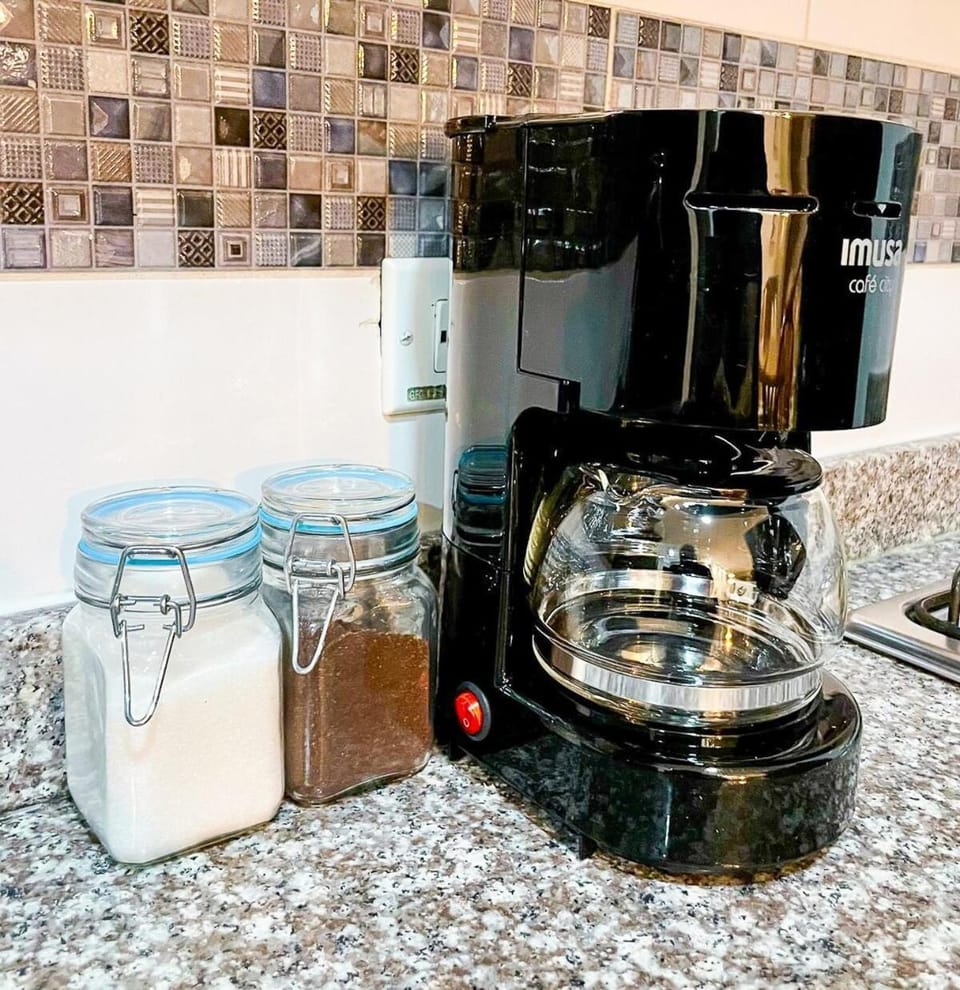 Coffee/tea facilities, Kitchen or kitchenette