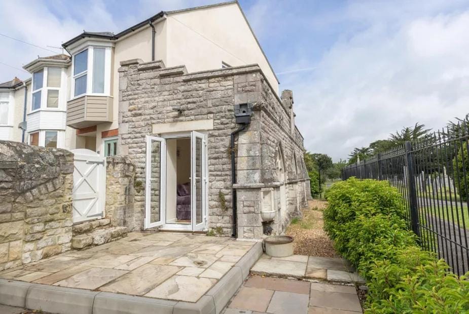 Property building, Garden