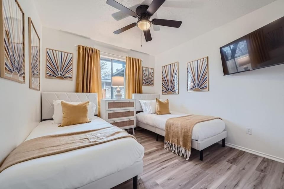 4BR Family Retreat Near Austin & Kalahari House in Round Rock