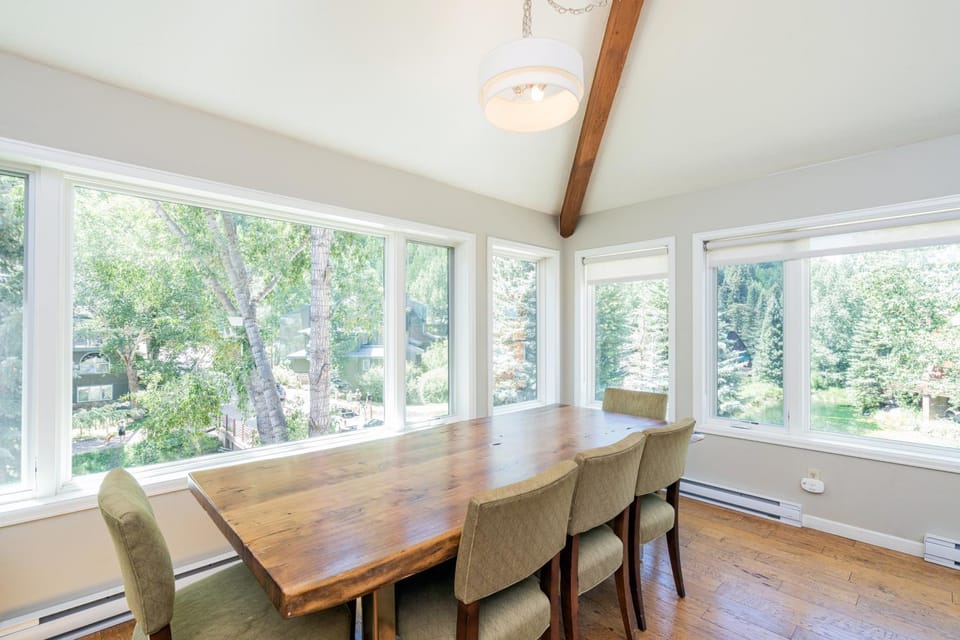 Amazing Top Floor Ghostrider House in Telluride