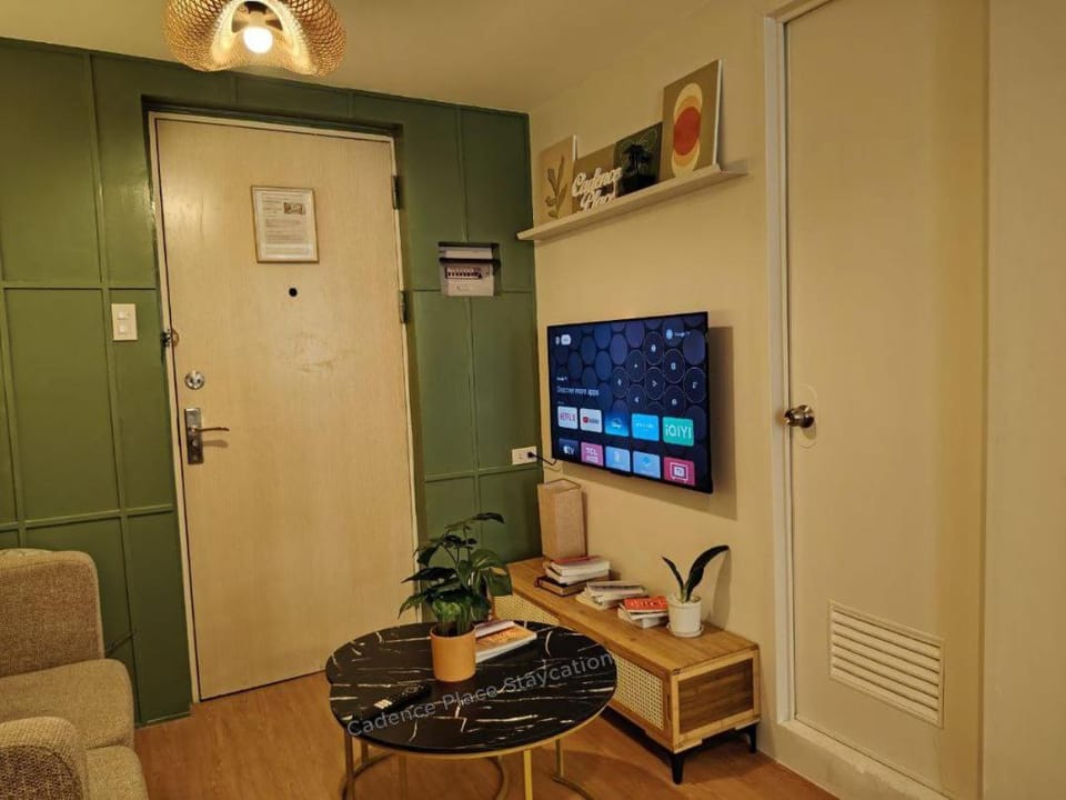 Cadence Place 2BR Pasig Condo for upto 6pax with Free Parking Apartment in Pasig