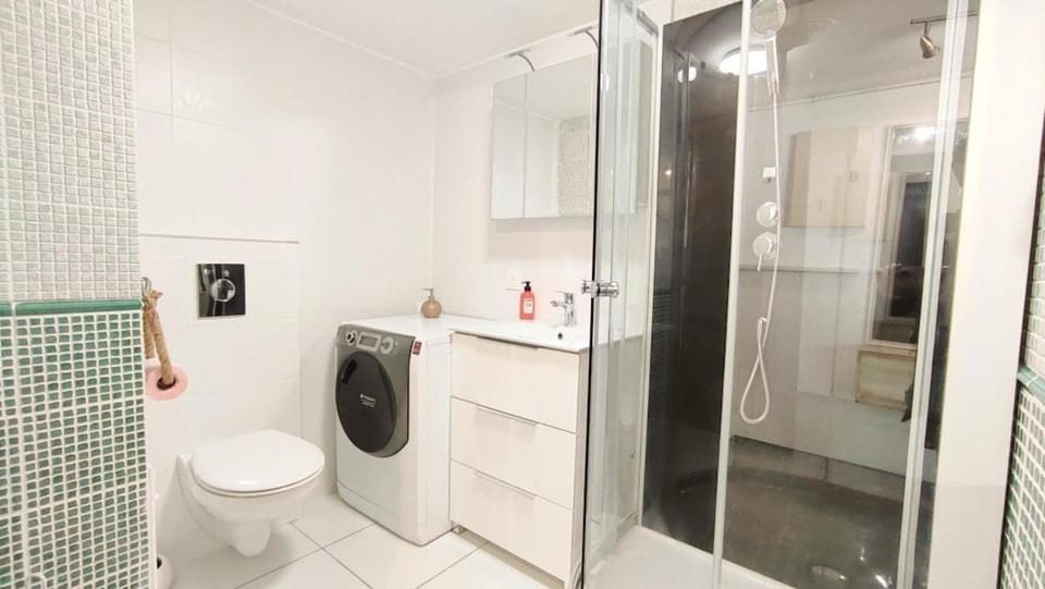 Charmant appartement à 50m des plages Apartment in Saint-Raphael