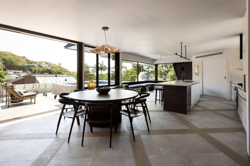 Balcony/Terrace, Kitchen or kitchenette, Dining area
