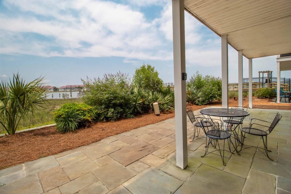 River Walk Apartment in Folly Beach