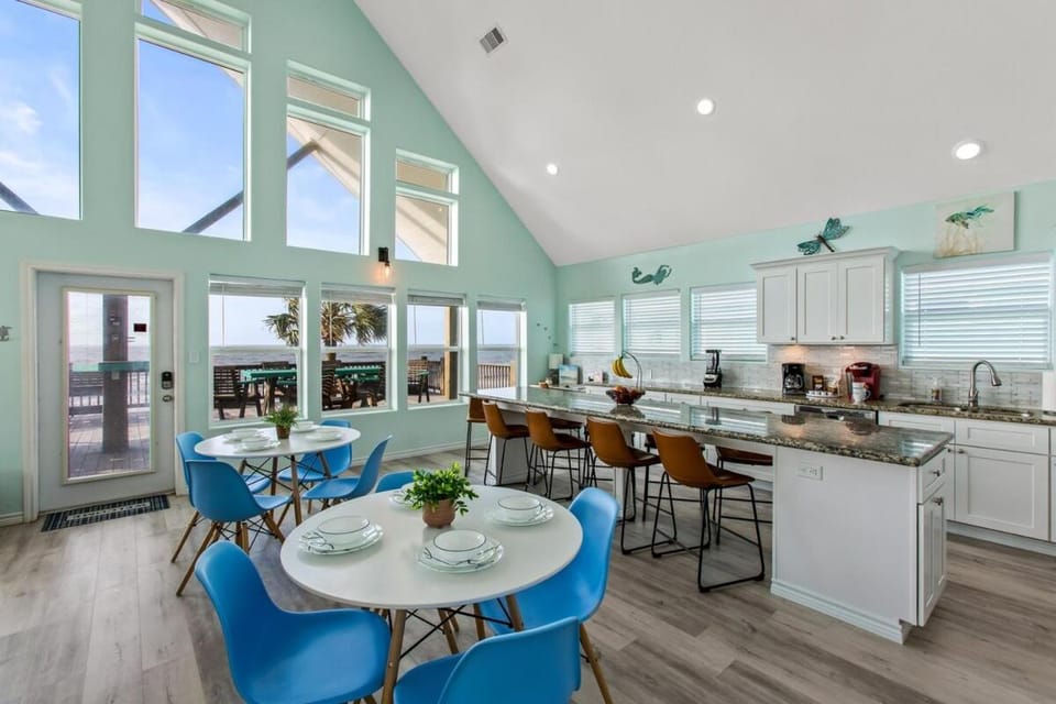 Spectacular Beachfront Beauty 5BR 4BTH - Dragon Fly House in Bolivar Peninsula