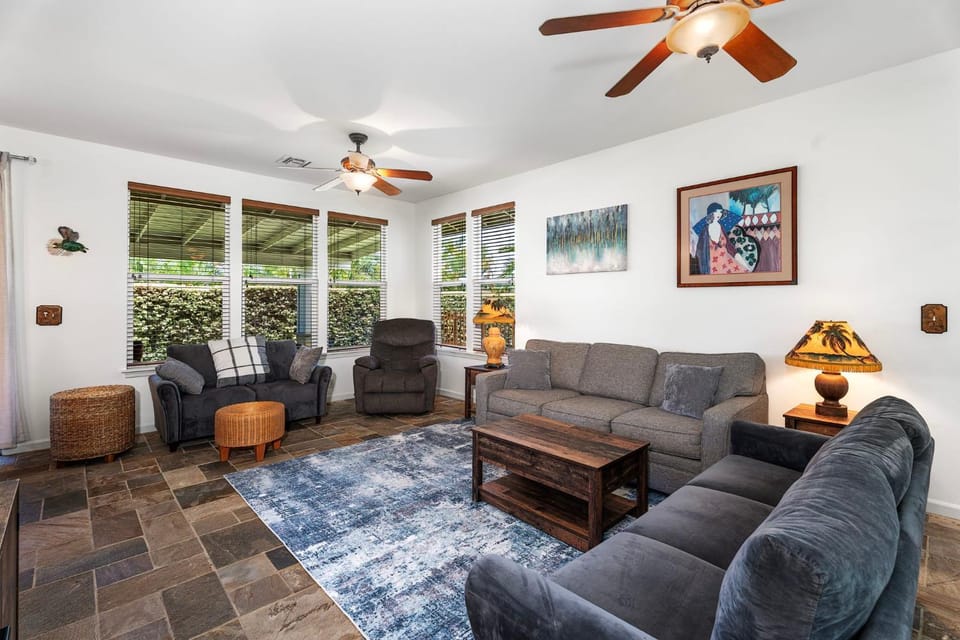 Nakukui Elua in Kahakai Estates House in Holualoa