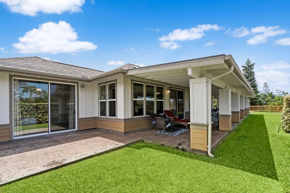 Nakukui Elua in Kahakai Estates House in Holualoa