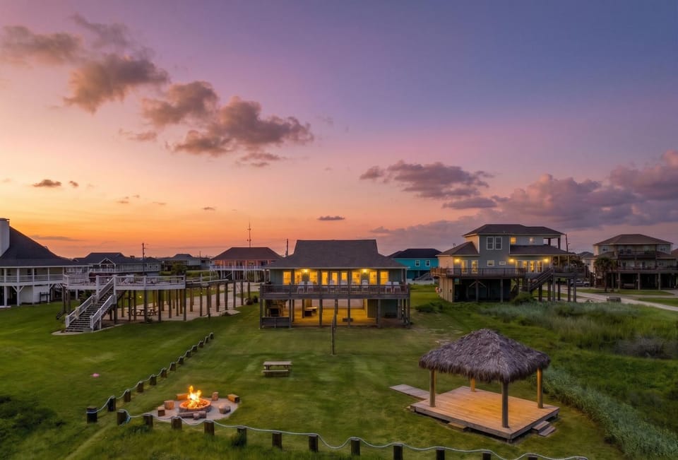 Fire and Ike - A stunning 4 bedroom, 3 bathroom, Beachfront Retreat! Massive Lot Packed w Amenities House in Bolivar Peninsula