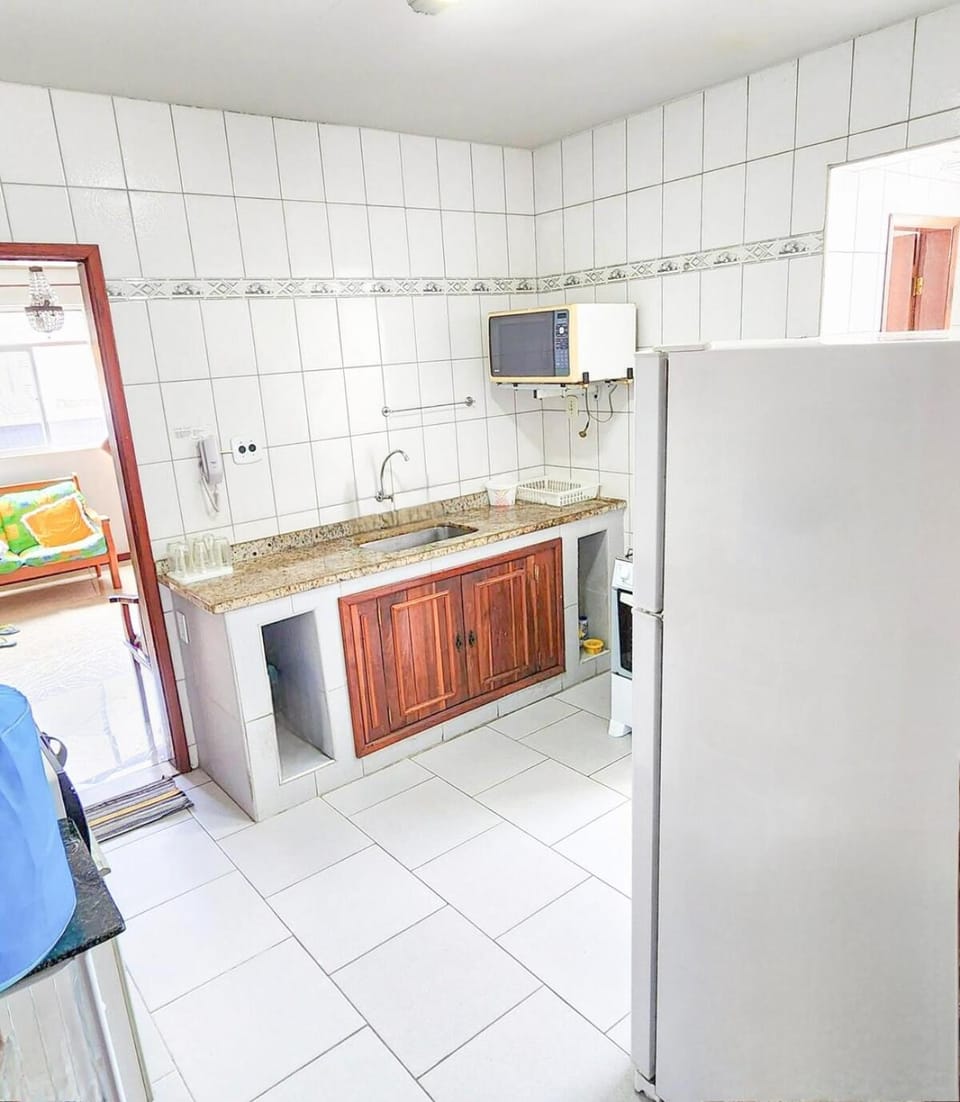 Kitchen or kitchenette, oven, pet friendly, stove