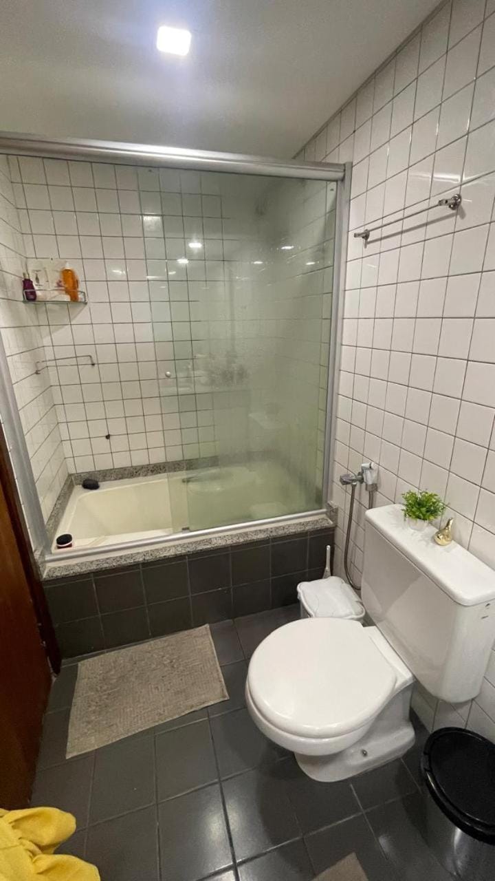 Victoria Marina Flat Corredor da Vitória Apartment in Salvador