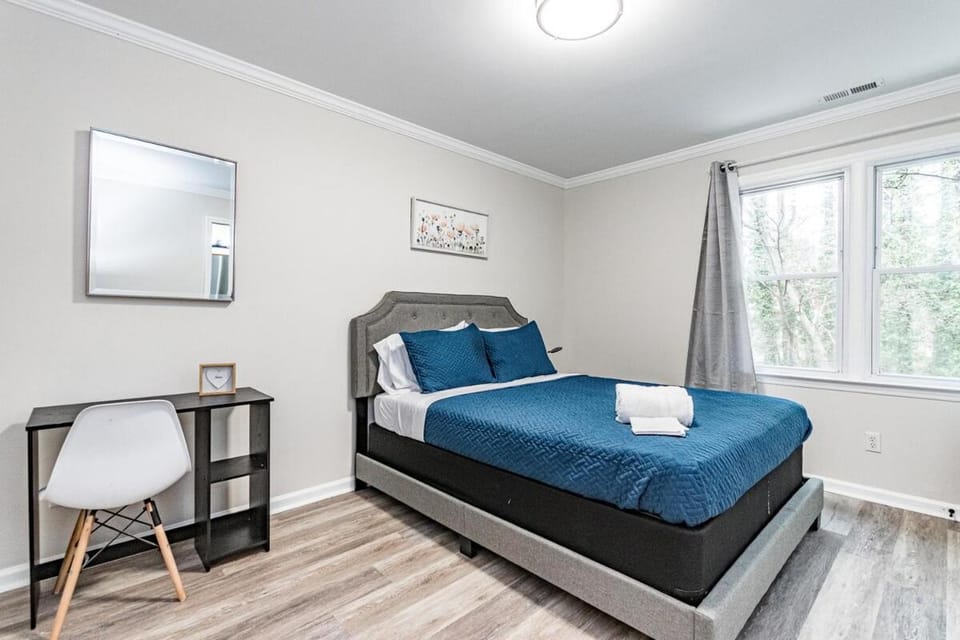 Double en suite townhome close to Wakemed House in Raleigh
