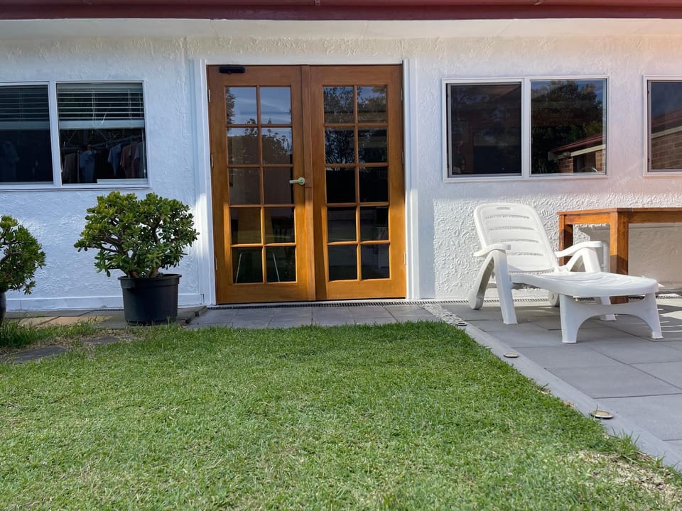 Garden, Seating area, Garden view, sunbed