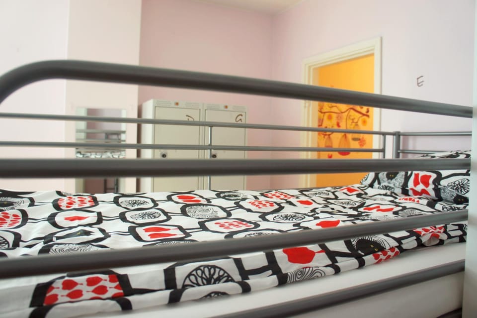Bed, bunk bed
