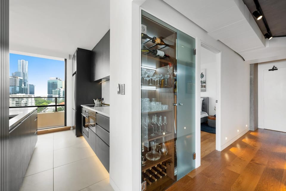 TV and multimedia, Kitchen or kitchenette, Lounge or bar, Evening entertainment, flat iron, oven, air conditioner