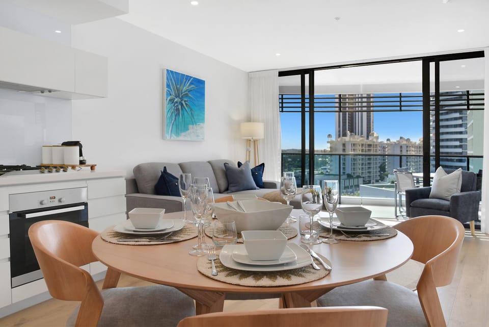 BEACH Holiday at Oracle - level 7 Apartment in Gold Coast