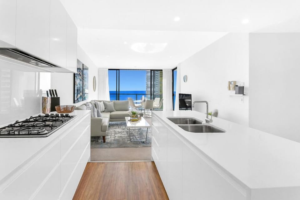 OCEAN WOW at Oracle - level 28 Apartment in Gold Coast