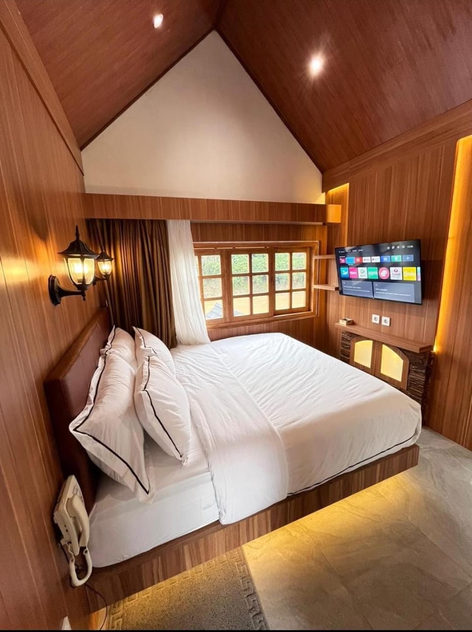 Bed, TV and multimedia, Photo of the whole room, Bedroom, wardrobe, air conditioner