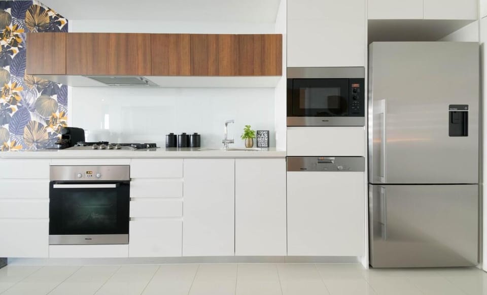 Boutique BEACH Luxury at Oracle - level 6 Apartment in Gold Coast