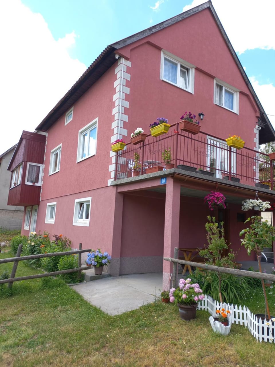 Apartmani Sobe Sljivancanin Bed and Breakfast in Montenegro