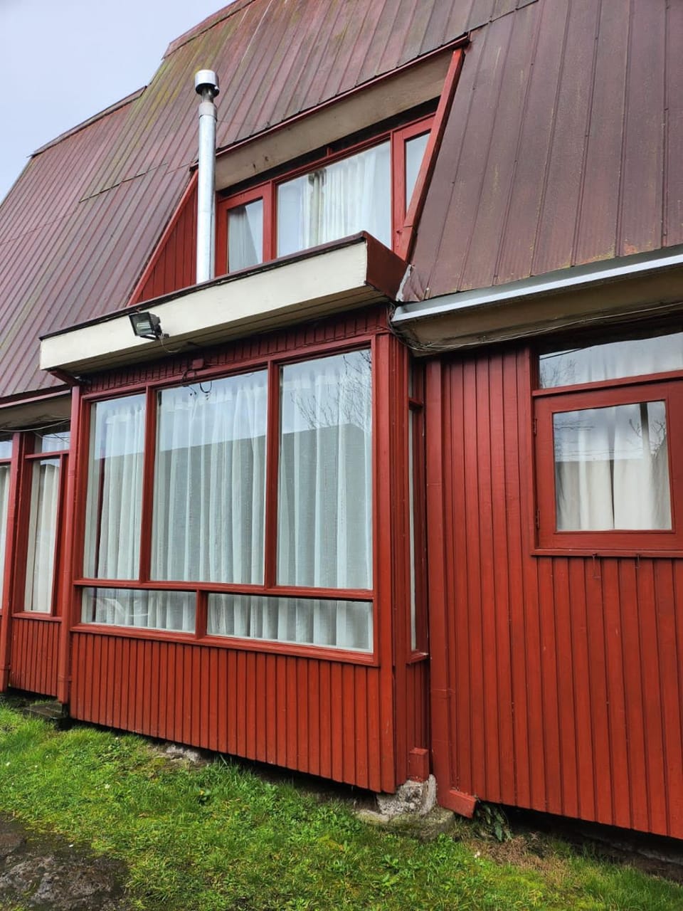 Facade/entrance