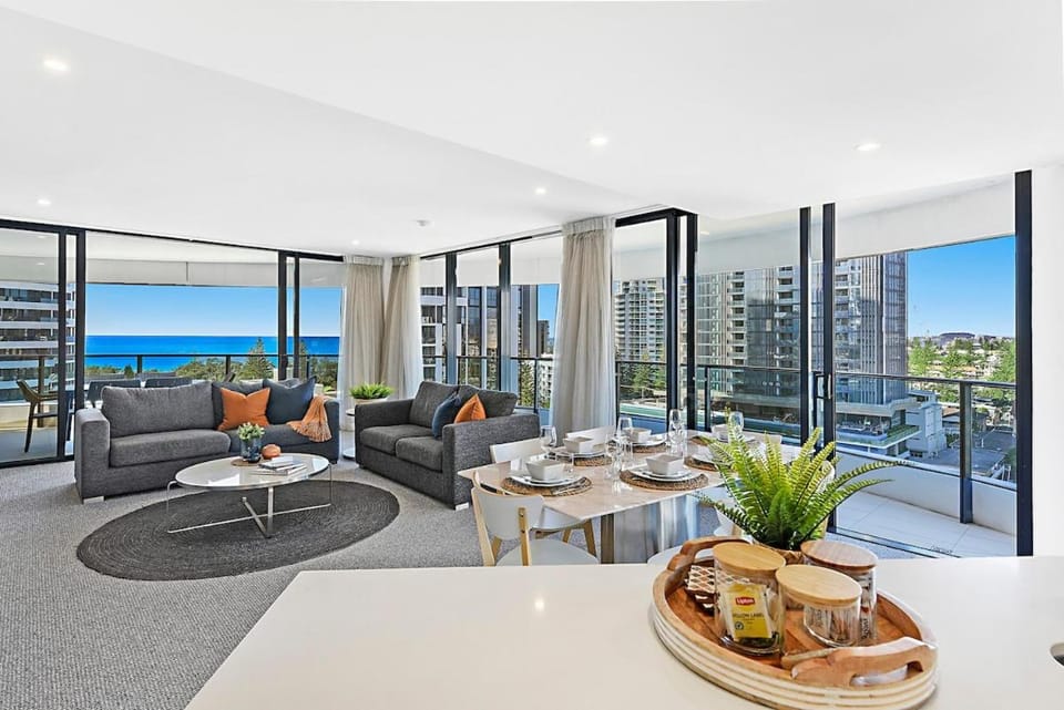 View (from property/room), Balcony/Terrace, Living room, Seating area, Dining area