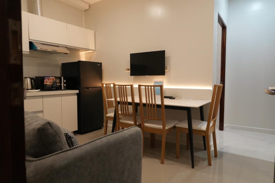 Sapphire Seaview Park Suites, Staycation near MOA Arena and Concert Grounds Apartment hotel in Paranaque
