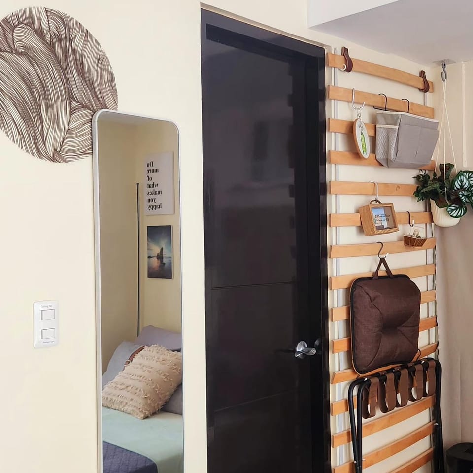 14F BGC Unit 3 mins Walk to The Venice Grand Canal Mall Pet Friendly Apartment hotel in Makati