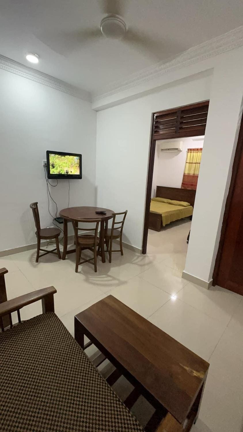 Raj Tower Colombo Residences Apartment in Colombo
