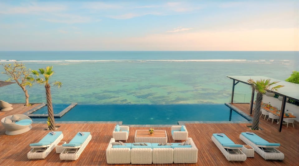 Patio, Day, View (from property/room), Balcony/Terrace, Seating area, Pool view, Sea view, Swimming pool, sunbed