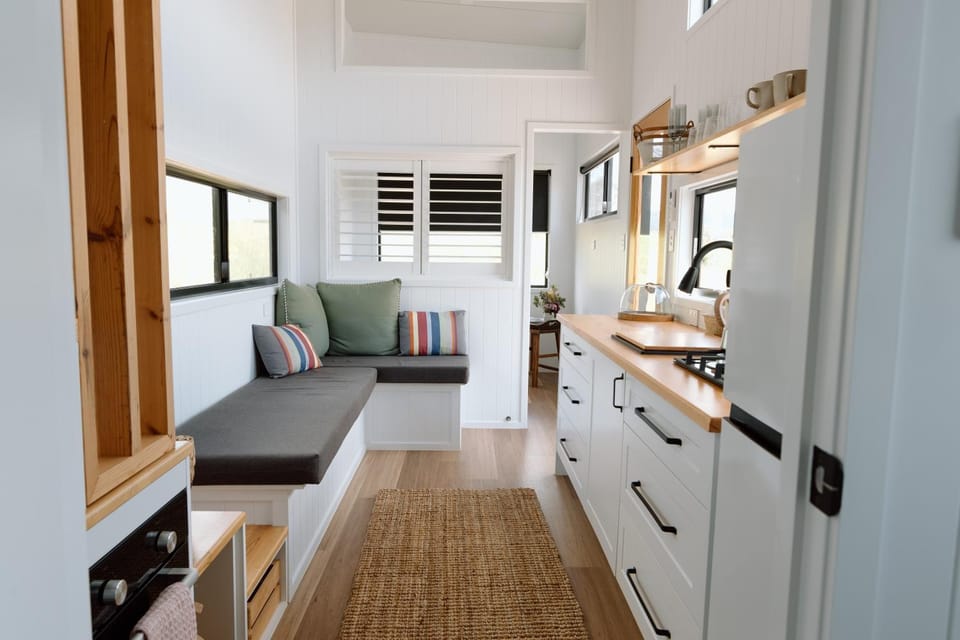 Brand New Tranquil Tiny Home On 60 Acres Near Kennilworth Feed Friendly Cows, Spectacular Views House in Queensland