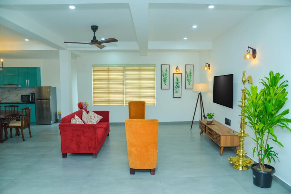 Communal lounge/ TV room, Living room, Seating area