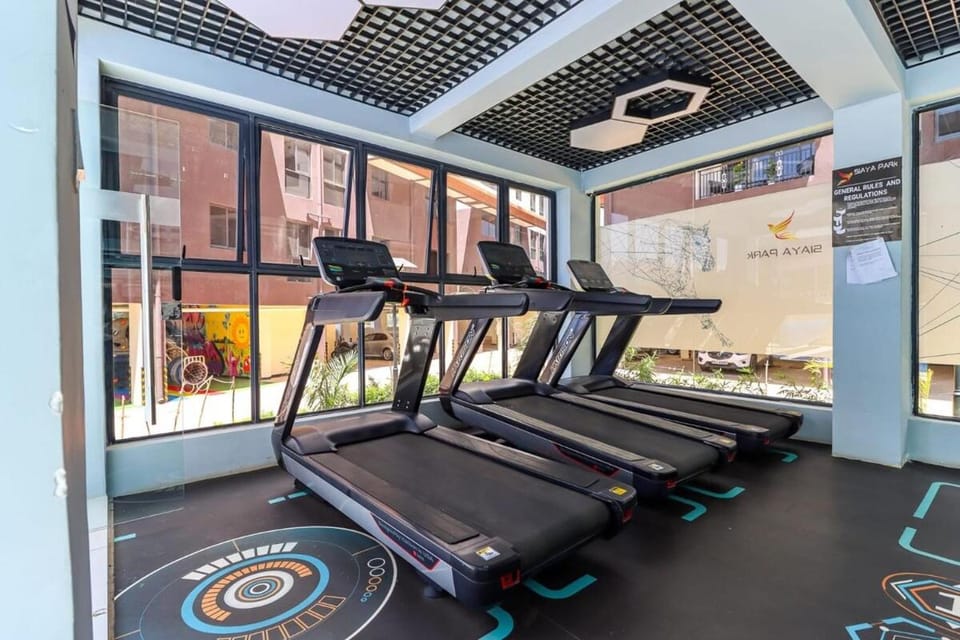 2BR With Lovely Views, Balcony, Gym&Pool Apartment in Nairobi