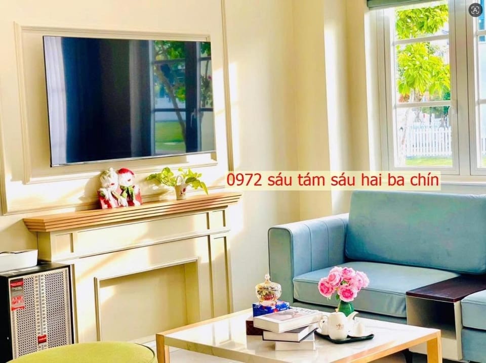 Novaworld Phan Thiết Bình Thuận view bể bơi, gần biển, 4PN chủ nhà host can speak English Apartment in Phan Thiet