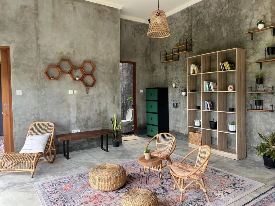 Living room, Seating area
